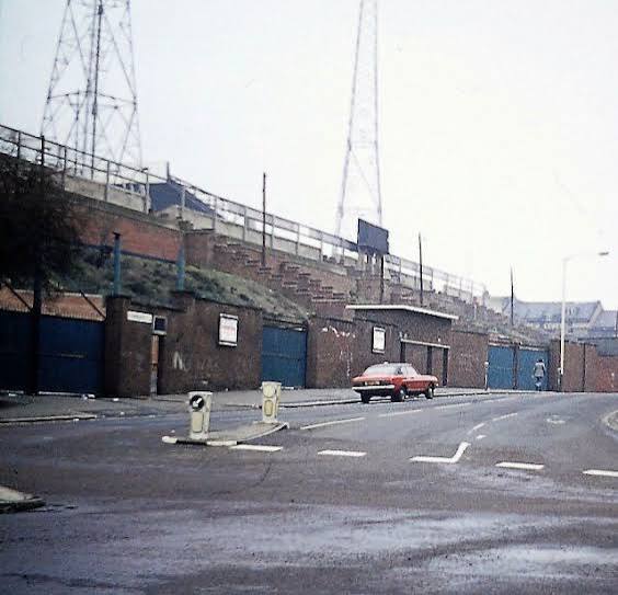 Newcastle v Man United (1972): The Red Army's Worst Day? newcastle streets outside st james park
